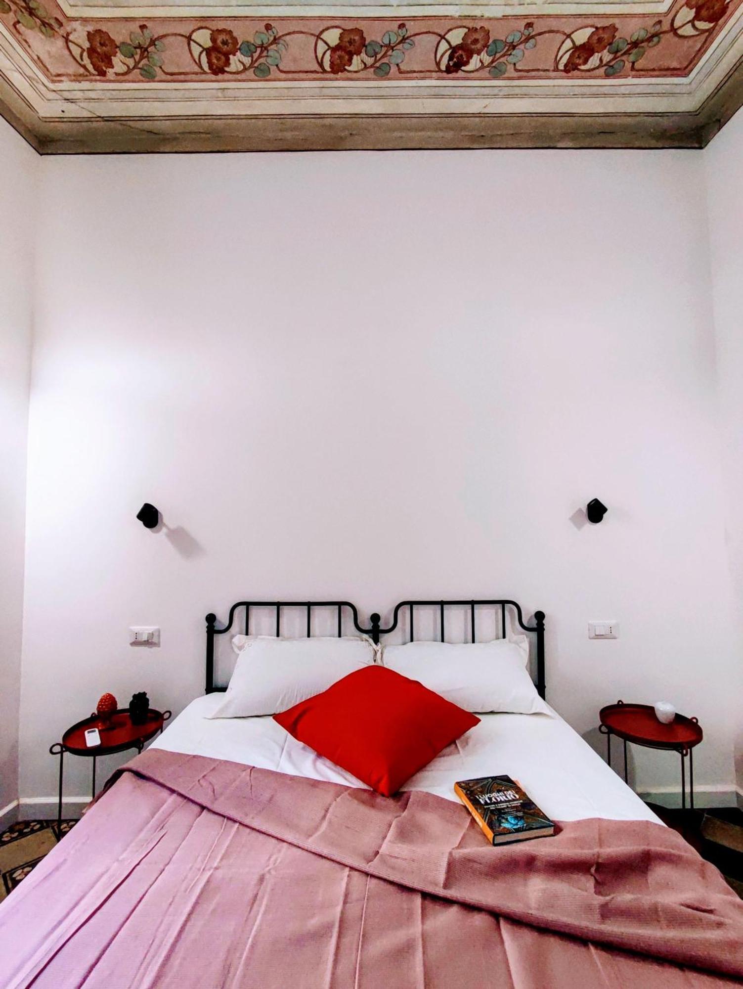 Donna Oliva Guest House Palermo Eksteriør bilde